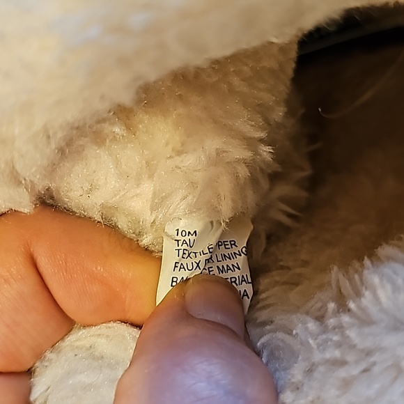 boots - Picture 2 of 3